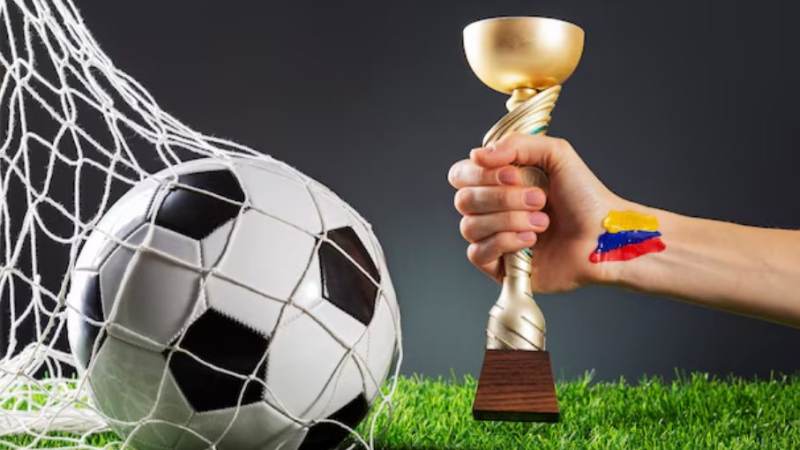 必一运动(B-Sports)官方网站 越位判罚到底看哪一瞬间